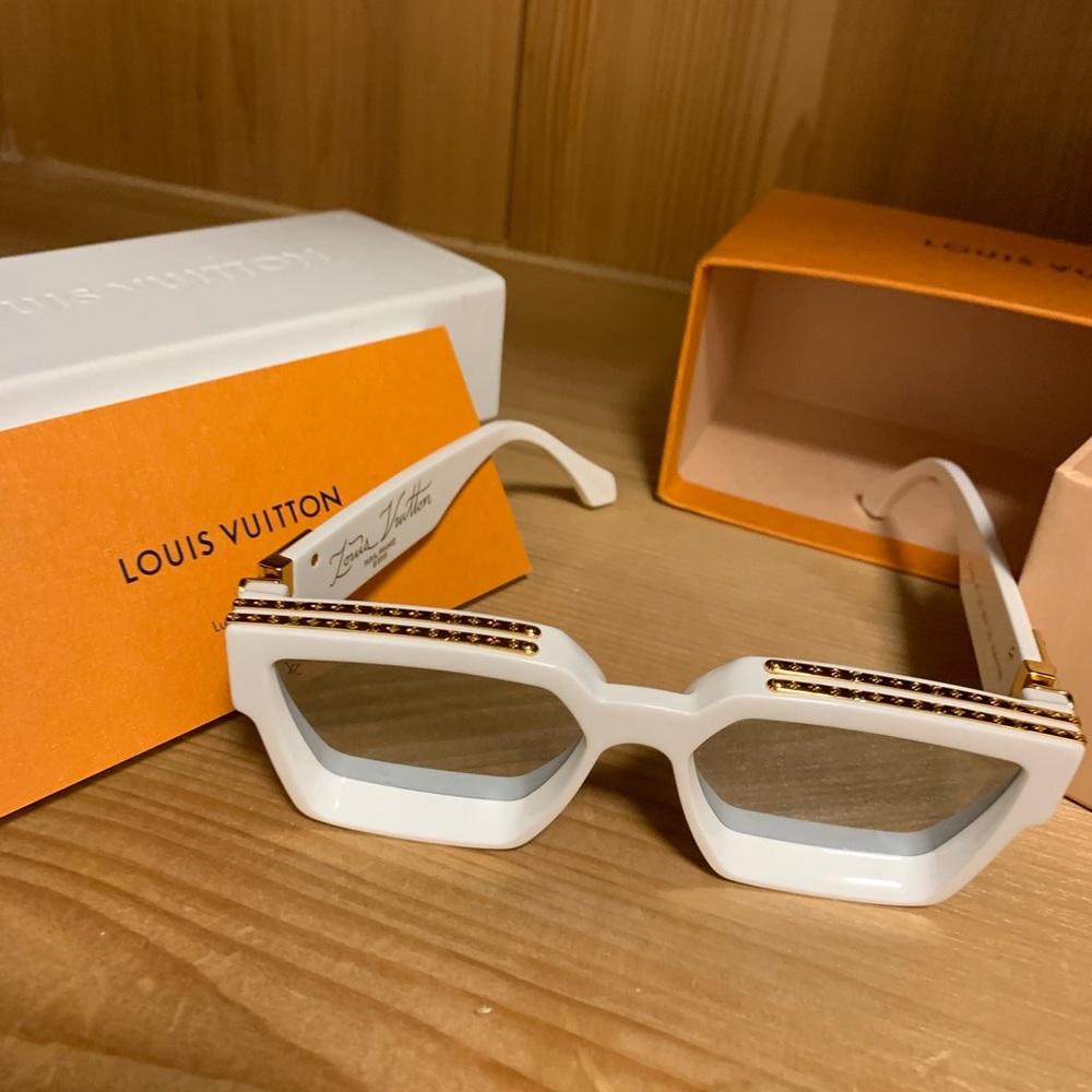 Authentic Louis Vuitton sunglasses